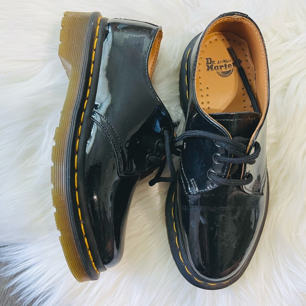 Dr. Martens 1461 Classic Oxford - Women’s - Size US 5